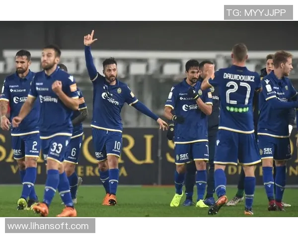 意甲科莫对决萨索洛德甲门兴迎战莱比锡法甲西甲精彩对抗一触即发