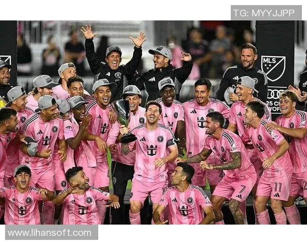 观战台：阿森纳鏖战维拉曼城遭遇黑马梅西冲击生涯第47冠之路